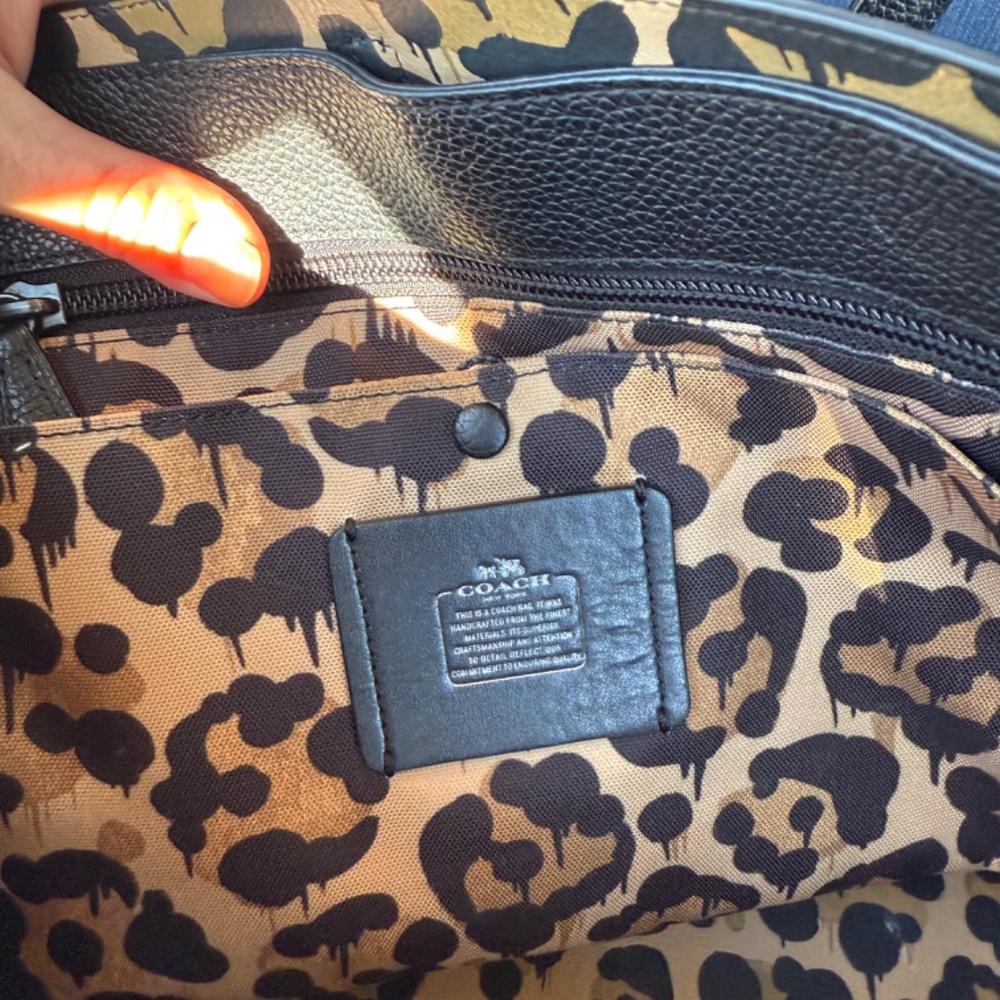 Coach Market Tote with Leopard Inside - Picture 5 of 6